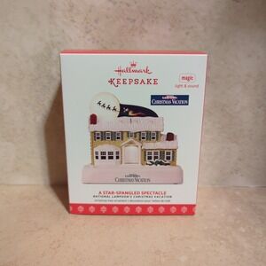 2017 Hallmark Ornament Christmas Vacation "Star-Spangled Spectacle" NEW